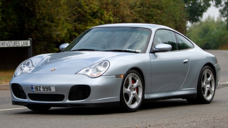 Porsche 911 (996)