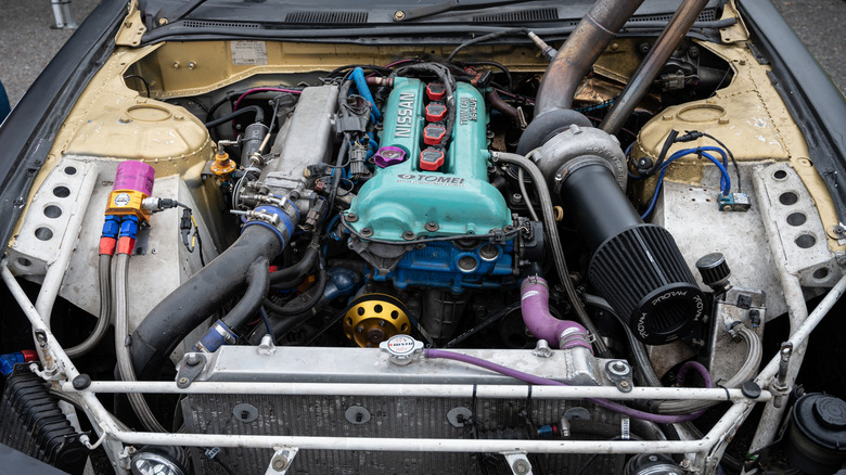 Nissan Silvia S14 engine bay
