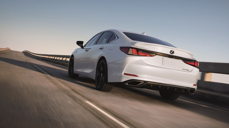 Lexus ES at speed