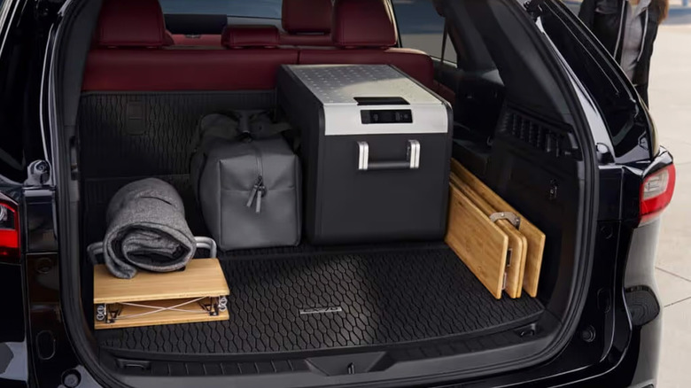 The trunk space of a Mazda CX-5