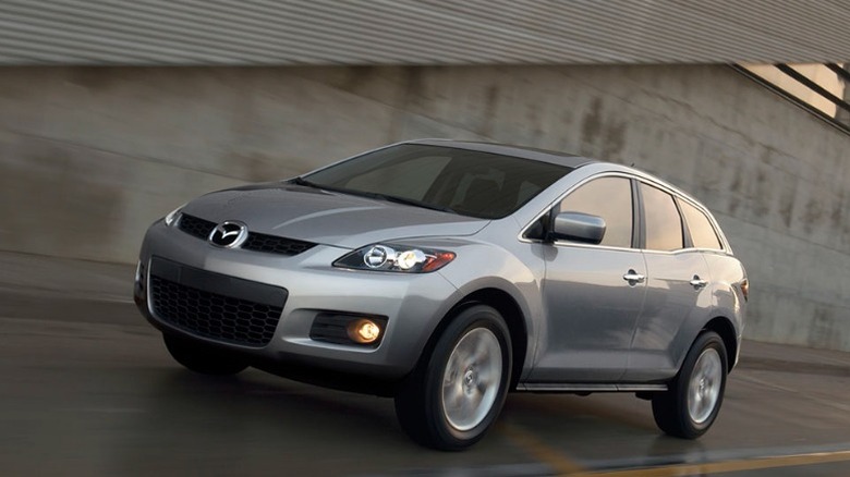 A 2007 silver Mazda CX-7