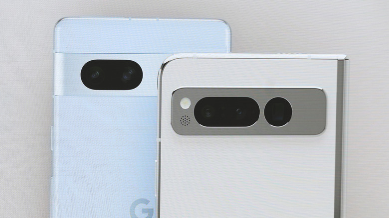 Google Pixel phones with back cameras