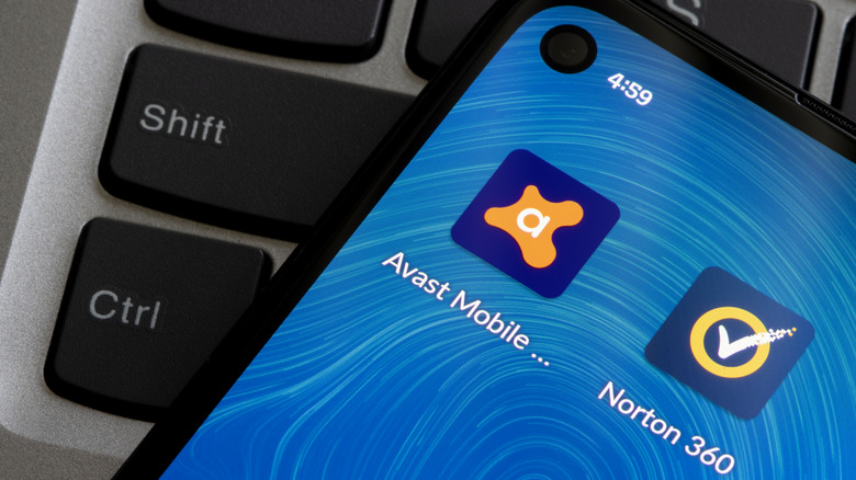 VPN and Antivirus apps installed on a phone