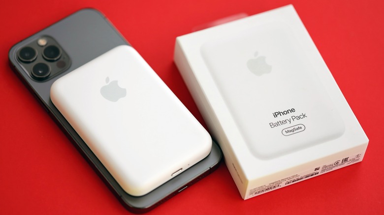 iphone magsafe battery pack