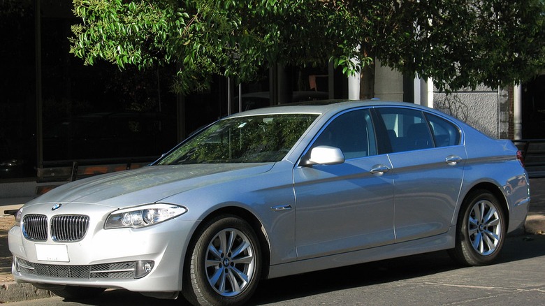 A silver BMW 528i 2011
