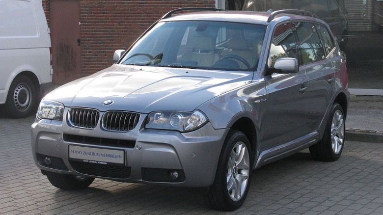 An ash BMW X3