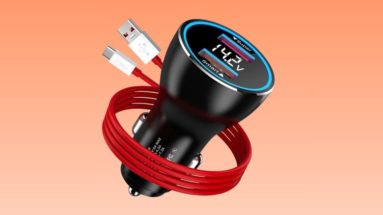 A Cooya 80W SuperVOOC car charger