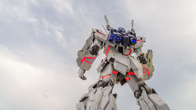 Back view of Real-size of the Unicorn Gundam RX-0