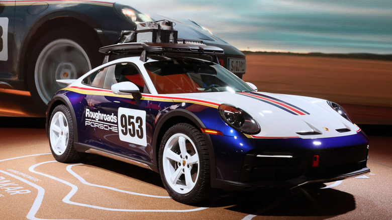 911 Dakar with the Rothmans livery on display at the 2025 LA Auto Show