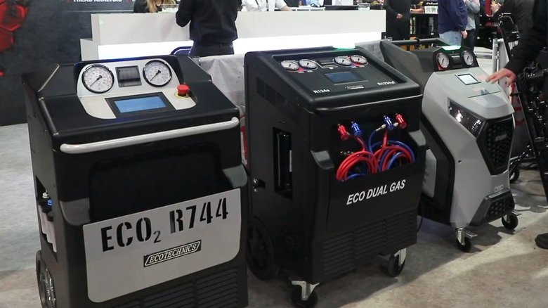 Different Echotechnics machine in a show room.