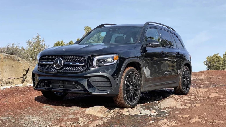 2020 Mercedes-Benz GLB on muddy trail