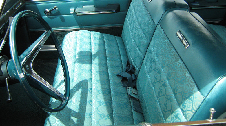 Front bench seats of 1967 AMC Ambassador