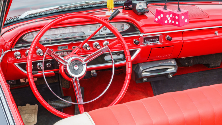 car record player red dash
