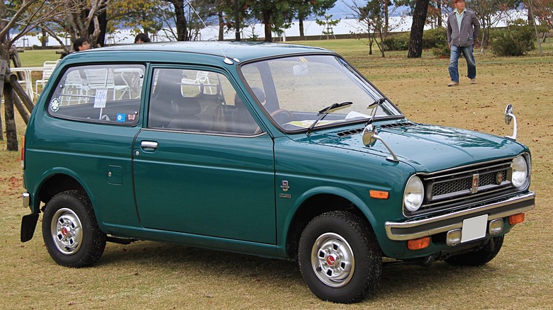 Honda Life parked up