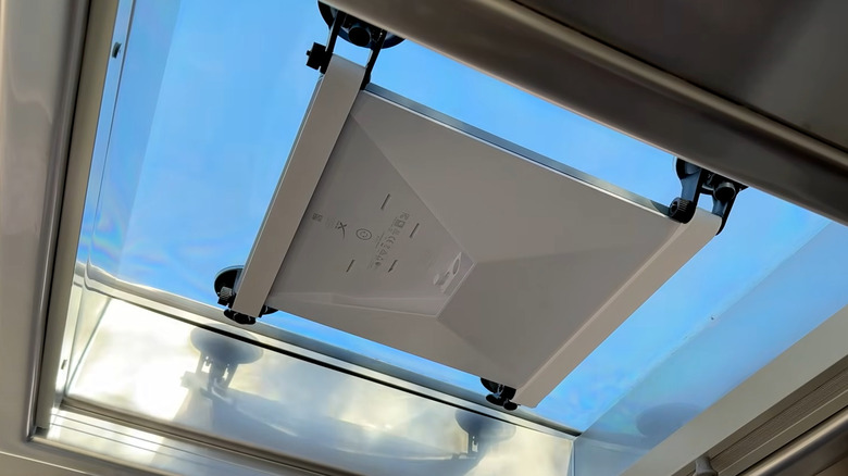 Starlink Mini mounted to a skylight