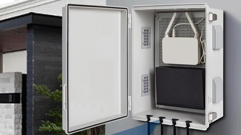 An outdoor weatherproof electric junction box.