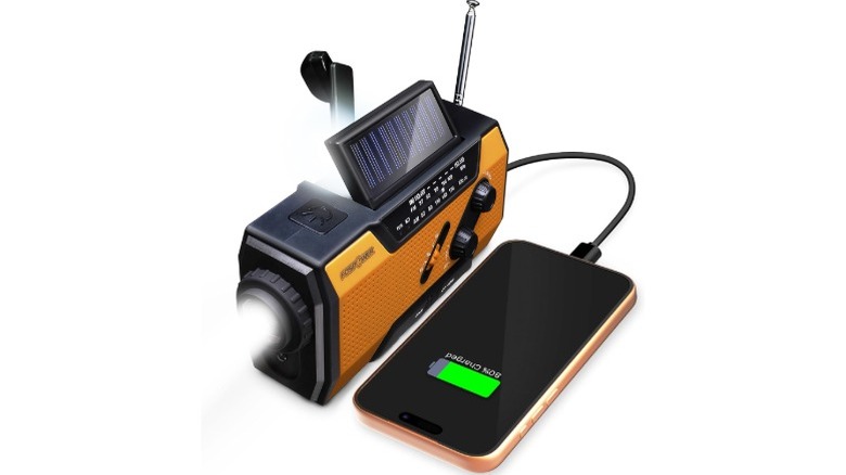 FosPower NOAA emergency weather radio power bank