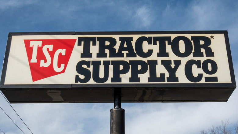 Tractor Supply Co. sign