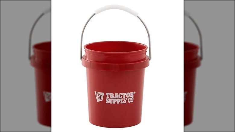 Tractor Supply Mini Bucket (Red)