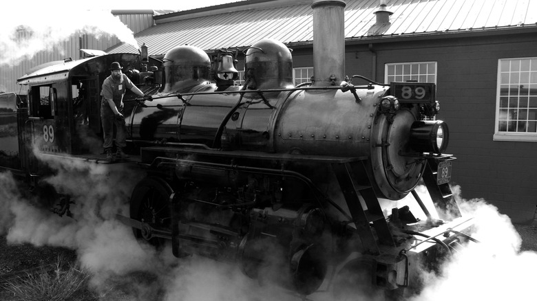 Canadian National 89 preparing to depart