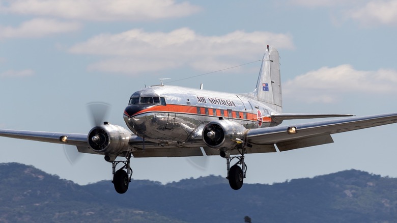 Douglas DC-3