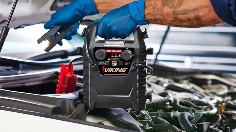 using Viking jump starter to get a car running again