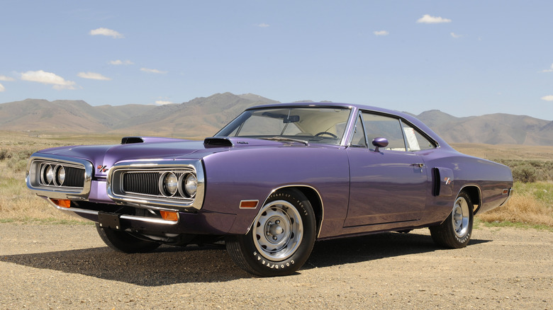 A 1970 Dodge HEMI Coronet R/T in dessert
