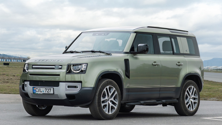 2025 Land Rover Defender