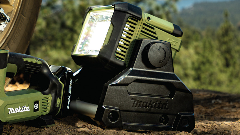 Makita cordless LED light