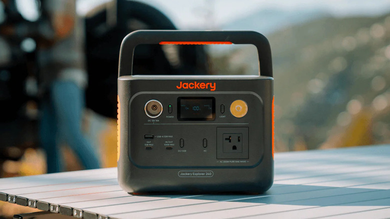 Jackery power station