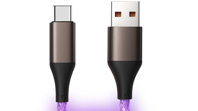 Both ends of a Tomoson light up charging cable