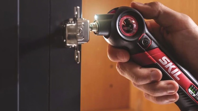 Light on Skil Rechargeable Screwdriver