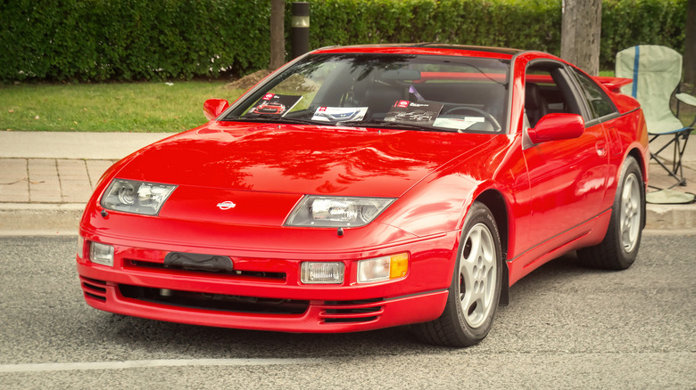 Nissan 300ZX at a car show
