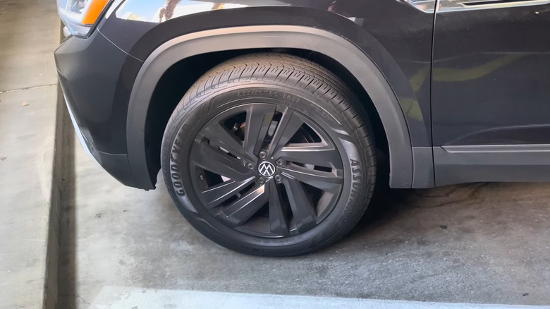 A shot of the Goodyear Assurance MaxLife 2 tire