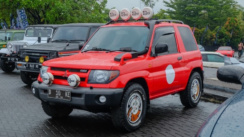 Mitsubishi Pajero iO