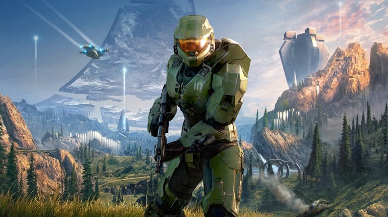Master Chief in front of Halo 07