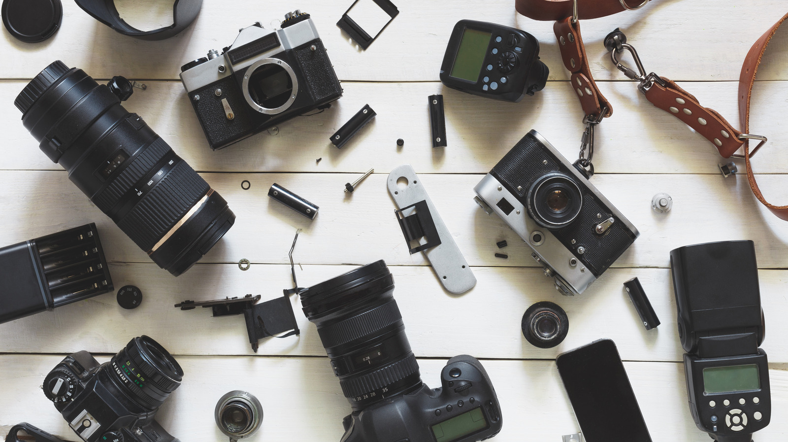 12 Bizarre Cameras You Existed