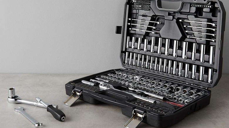 Amazon Basics 201-Piece Mechanic's Tool Set