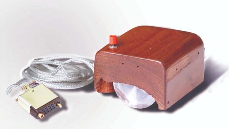 The first prototype mouse made of wood