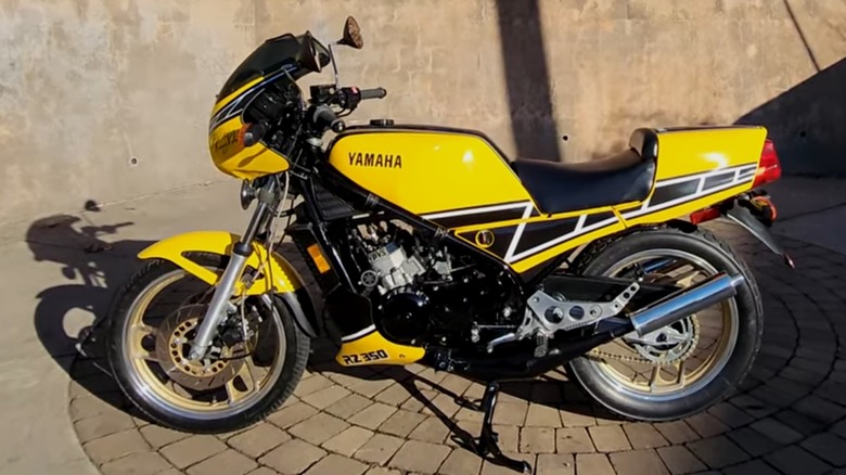 An image of a yellow RZ350 Kenny Roberts Edition sitting under the sun.
