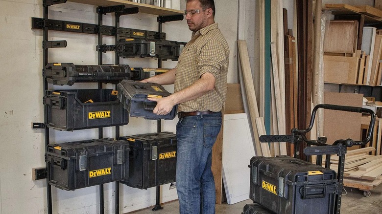 putting boxes on the ToughSystem rack