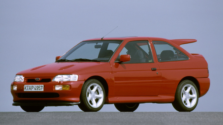 1992 Ford Escort RS Cosworth front 3/4 view
