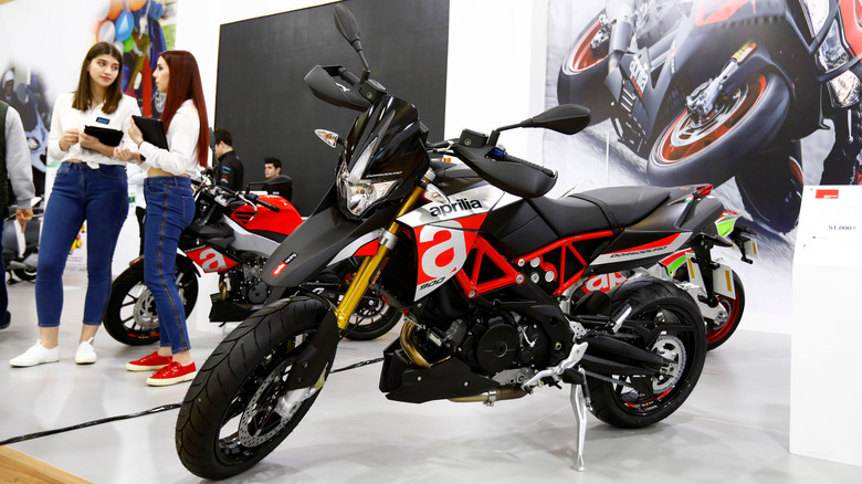 Aprilia Dorsoduro 900 on display at Moto Bike Expo in Istanbul Exhibition Center.