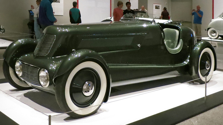 1932 Ford  19 languages Add topic  7 ⁄ 23    More details Edsel Ford's Model 40 Special Speedster front 3/4 view