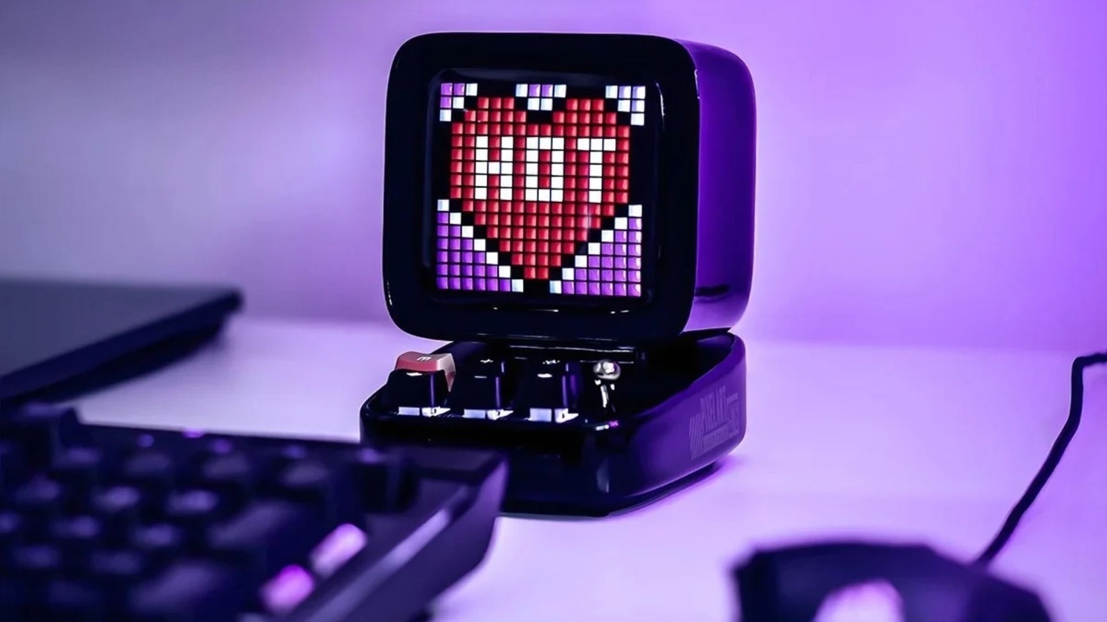 12 Fun USB-C Gadgets For Your Home Office Desk - SlashGear