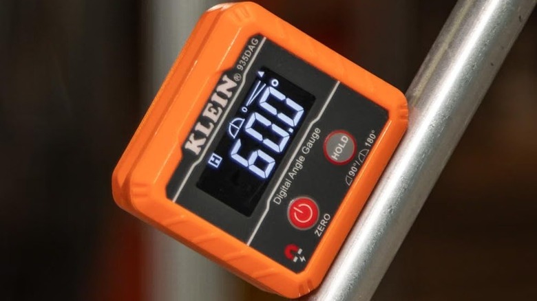 Klein digital angle measurer