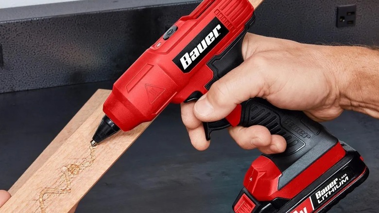 Bauer 20V Full-Sized Glue Gun