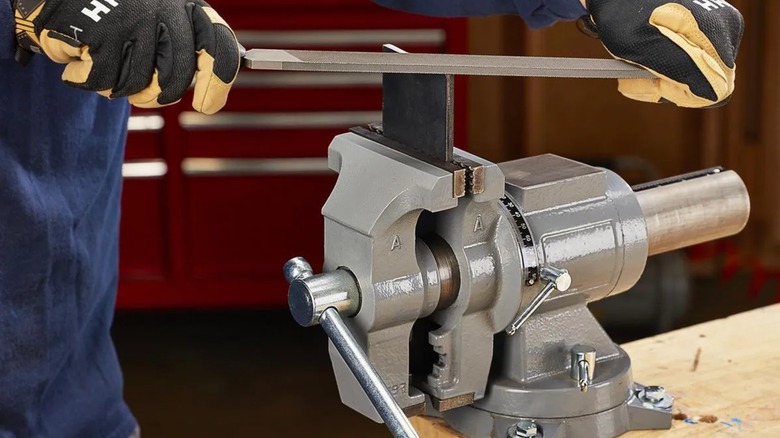 filing workpiece on the Central Machinery vise
