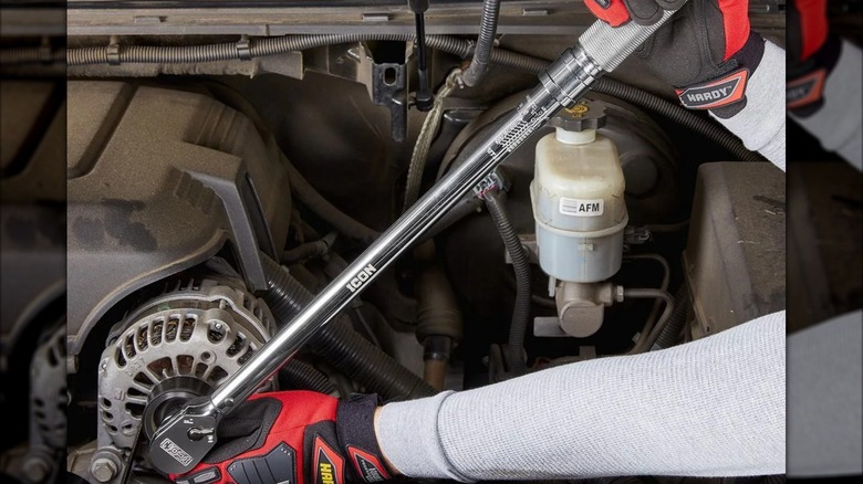 installing component with Icon torque wrench