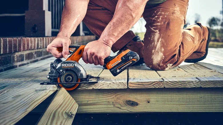 cutting deck boards with Ridgid Nuke circular saw